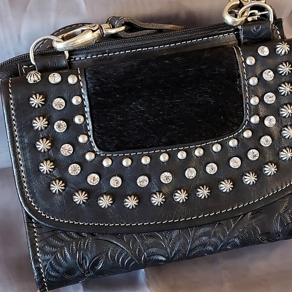 American West Genuine Leather Crossbody Bag - Picture 1 of 14